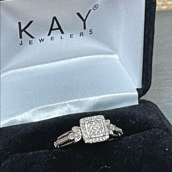 NWOT .42ctw Diamond Sterling Silver Ring - Picture 3 of 16